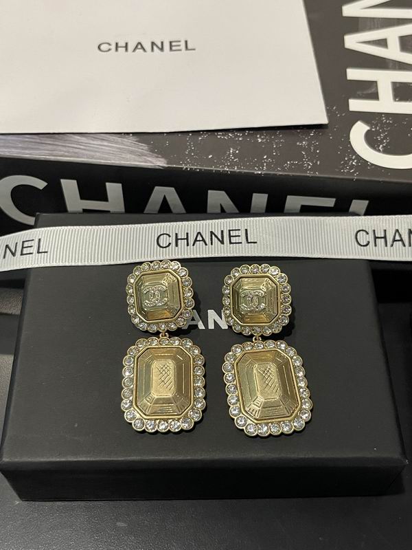 Chanel Earring 03yxs663